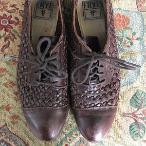 Frye heeled oxfords - Size 8.5